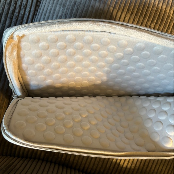 Light Gray Computer Case - Picture 4 of 5